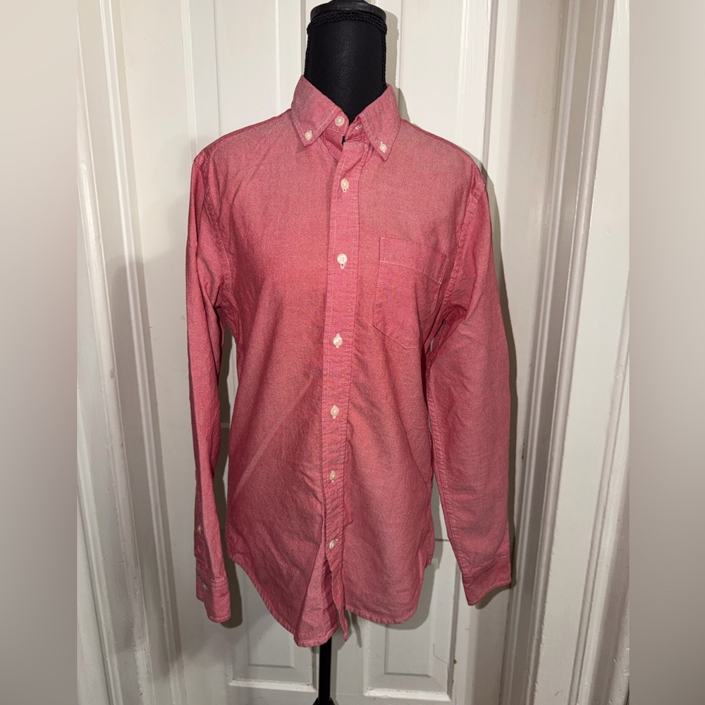 GAP Men's size‎ small Casual Red Button-Down Shirt work home